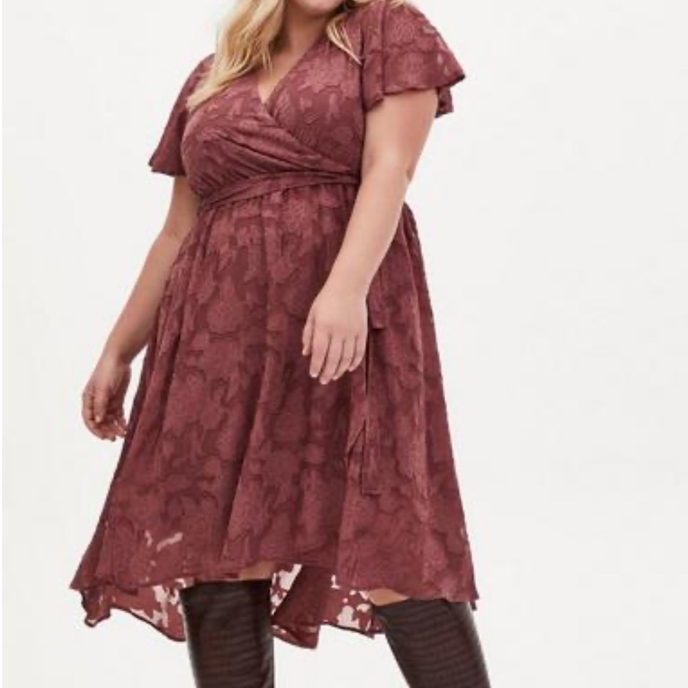 Torrid Pink Floral Burnout Jacquard Wrap Midi Dress 1X 14/16